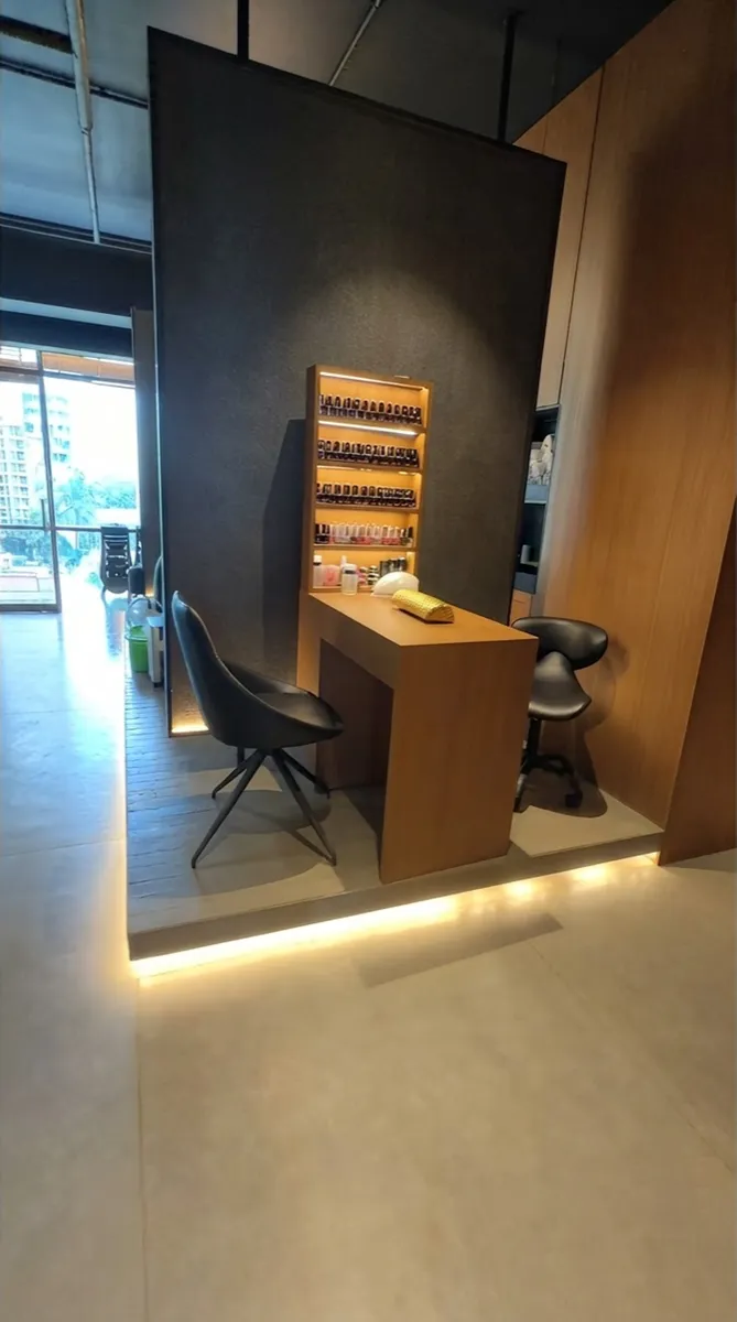 Alchemane nail and beauty vanity